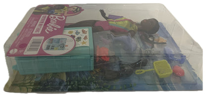 Barbie Marine Biologist Doll and Accessories Mobile Lab Playset with Brunette Doll